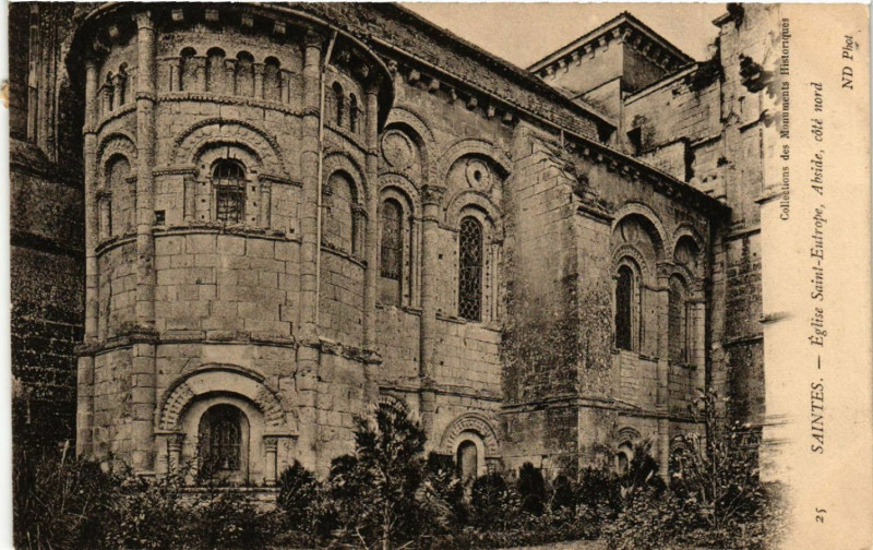 Carte postale ancienne Saintes - Eglise Saint-Eutrope - Abside - Cote Nord à Saintes