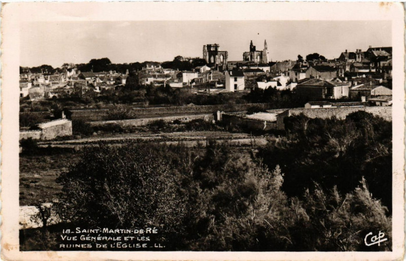 Carte postale ancienne Saint-Martin-de-Re - Vue générale et les Ruines de l'Eglise - 1988 à Saint-Martin-de-Ré