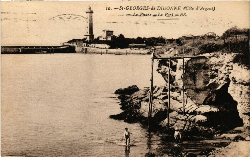 Carte postale ancienne Saint-Georges-de-Didonne - La Phare - Le Port à Saint-Georges-de-Didonne