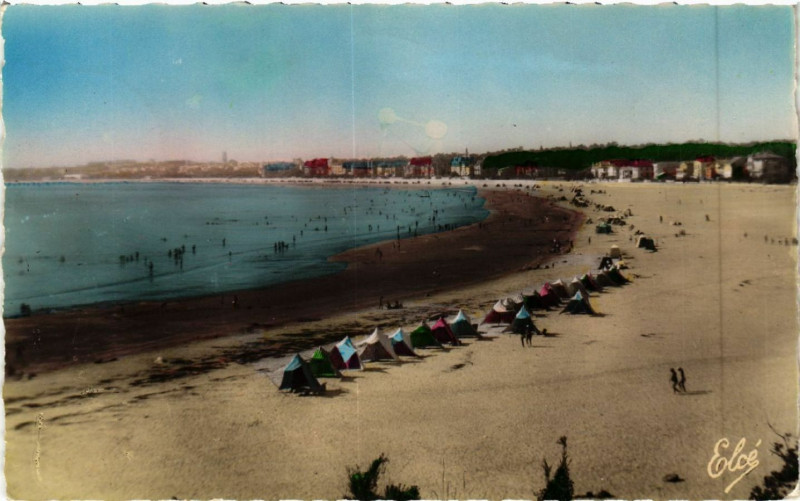 Carte postale ancienne Royan - Vue générale de sa superbe Plage à Royan