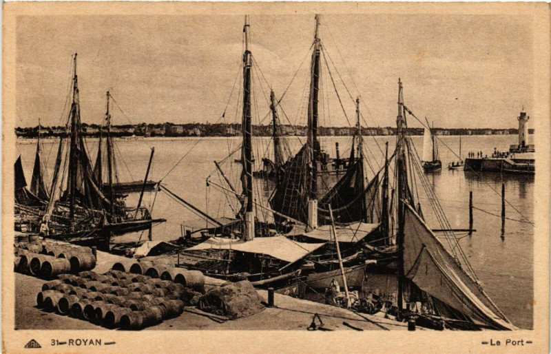 Carte postale ancienne Royan - Le Port à Royan