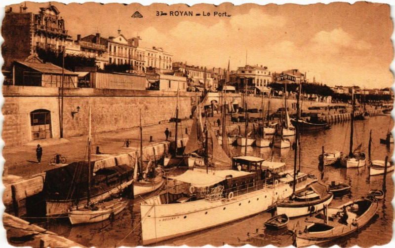 Carte postale ancienne Royan - Le Port à Royan
