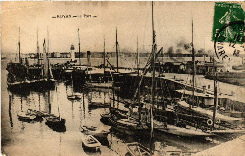 Carte postale ancienne Royan - Le Port à Royan