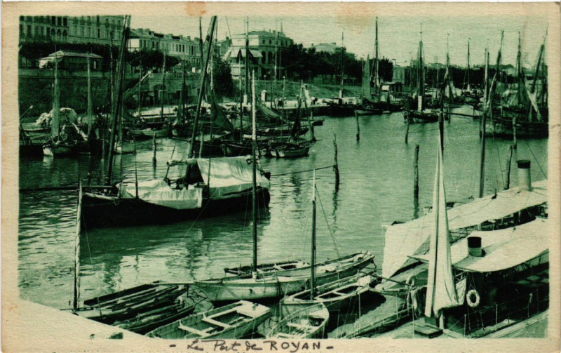 Carte postale ancienne Royan - Le Port à Royan