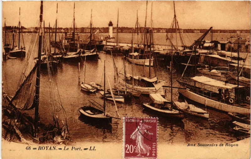 Carte postale ancienne Royan - Le Port à Royan