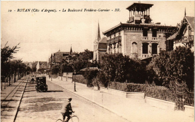 Carte postale ancienne Royan - Le Boulevard Frédéric-Garnier à Royan