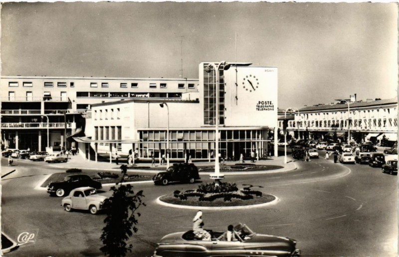 Carte postale ancienne Royan - La Poste à Royan