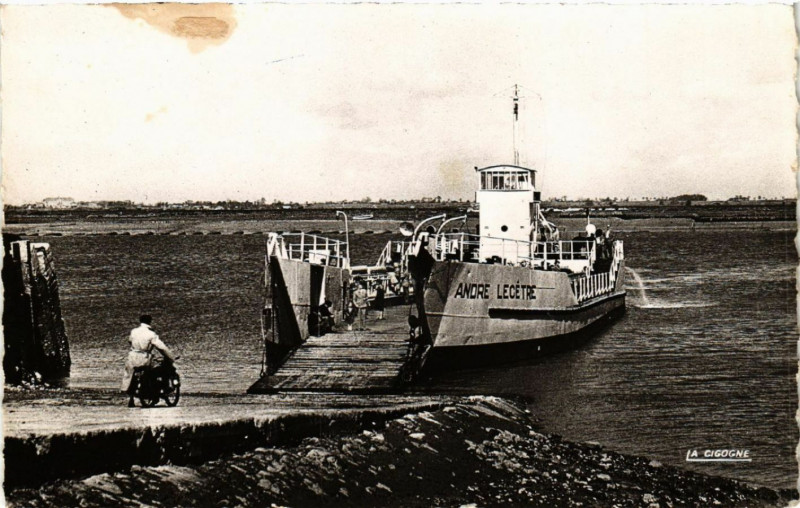 Carte postale ancienne La Tremblade - Bac a la Greve à La Tremblade