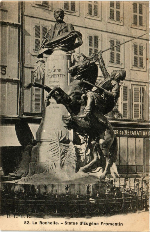 Carte postale ancienne La Rochelle - Statue d'Eugene Fromentin à La Rochelle