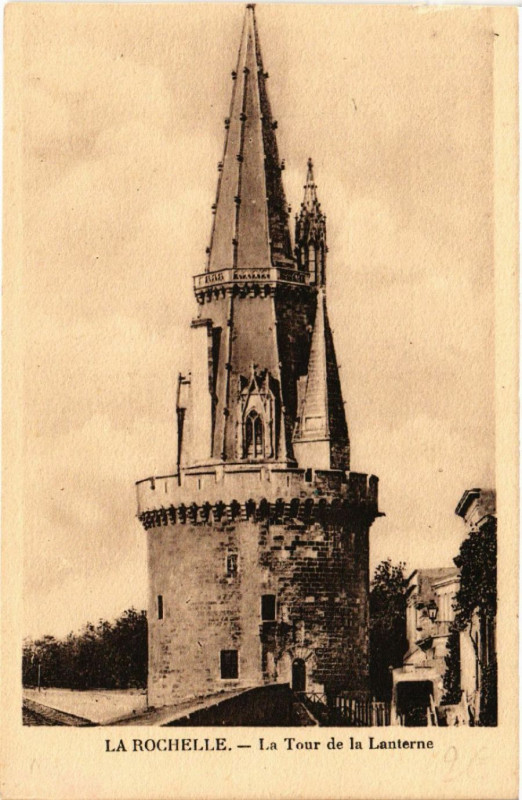 Carte postale ancienne La Rochelle - La Tour de la Lanterne à La Rochelle