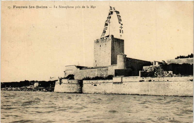 Carte postale ancienne Fouras-les-Bains - Le Semaphore pris de la Mer à Fouras