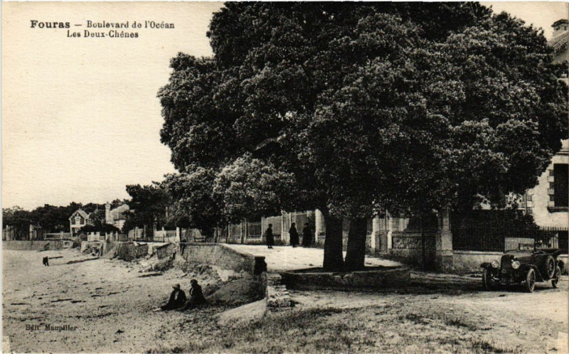 Carte postale ancienne Fouras - Boulevard de l'Océan - Les Deux-Chenes à Fouras