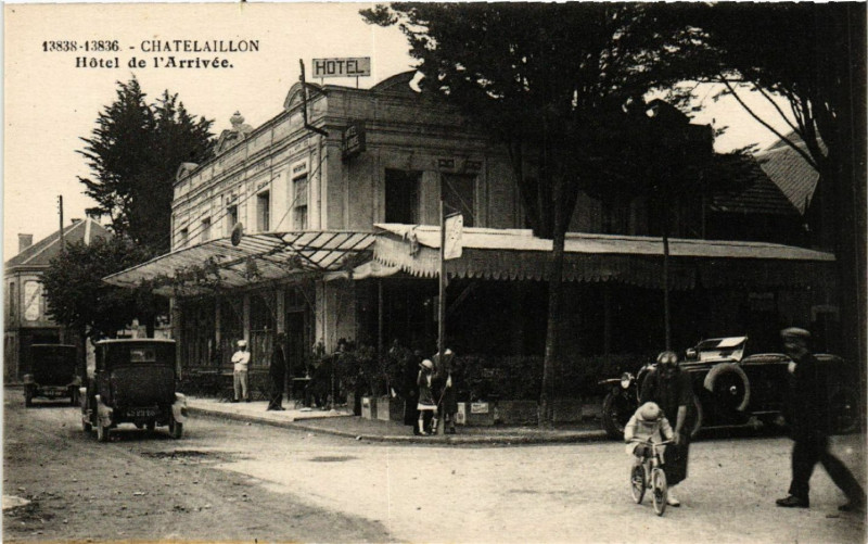 Carte postale ancienne Chatelaillon - Hotel de l'Arrivée