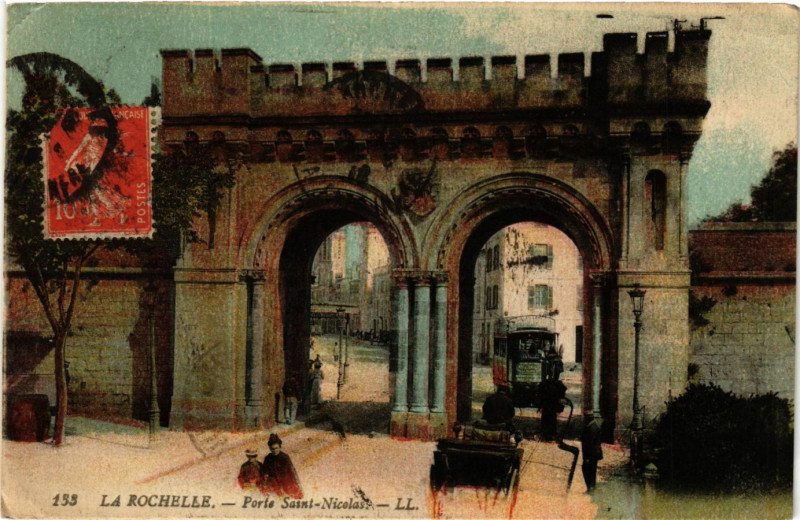 Carte postale ancienne La Rochelle - Porte Saint-Nicolas à La Rochelle