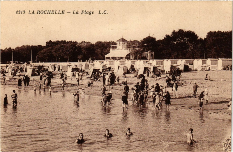 Carte postale ancienne La Rochelle - La Plage à La Rochelle