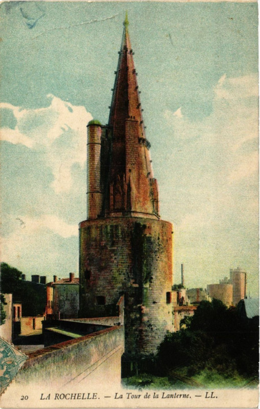Carte postale ancienne La Rochelle - La Tour de la Lanterne à La Rochelle