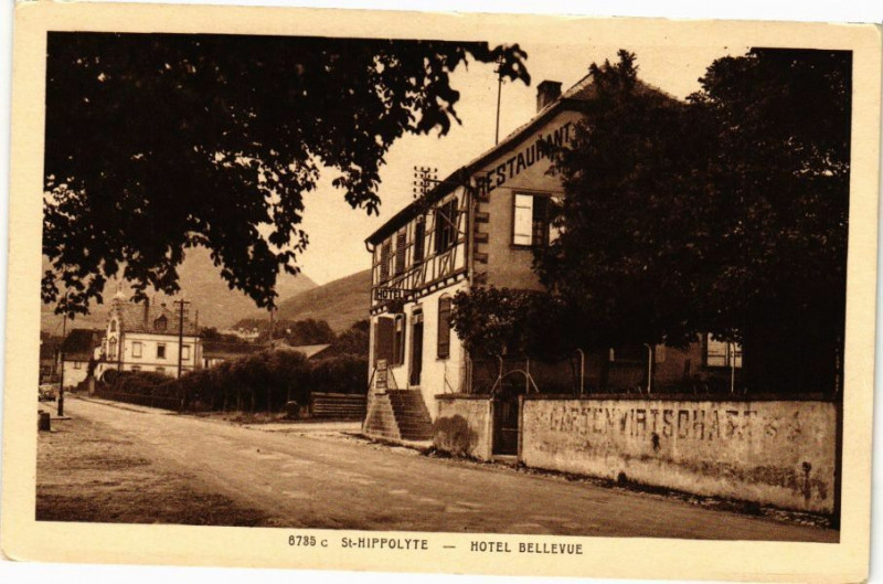 Carte postale ancienne Saint-Hippolyte - Hotel Bellevue à Saint-Hippolyte