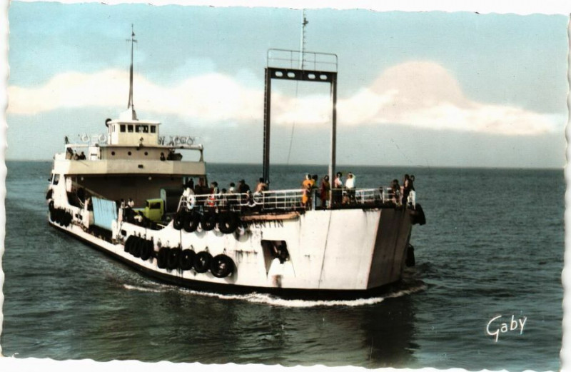 Carte postale ancienne Ile-de-Re - Le Bac