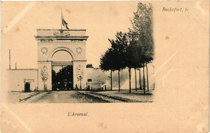 Carte postale ancienne Rochefort le .. L'Arsenal à Rochefort