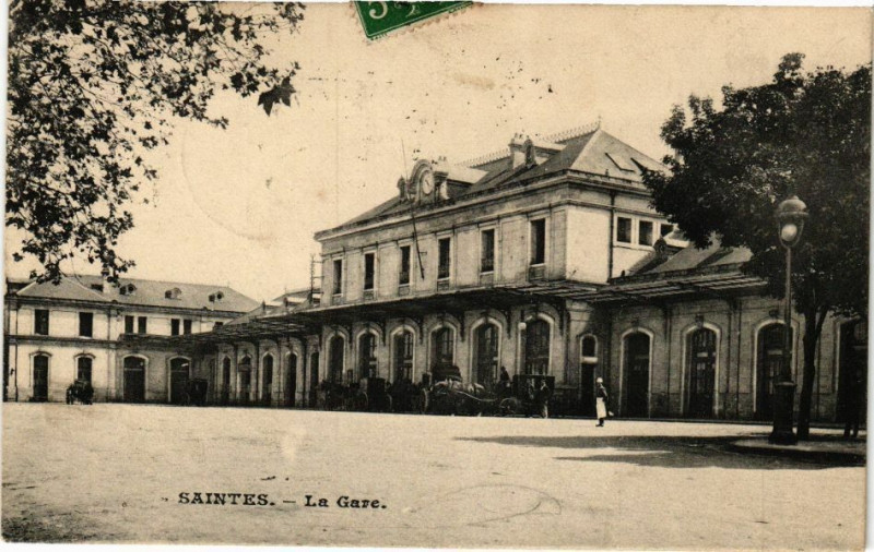 Carte postale ancienne Saintes - La Gare à Saintes