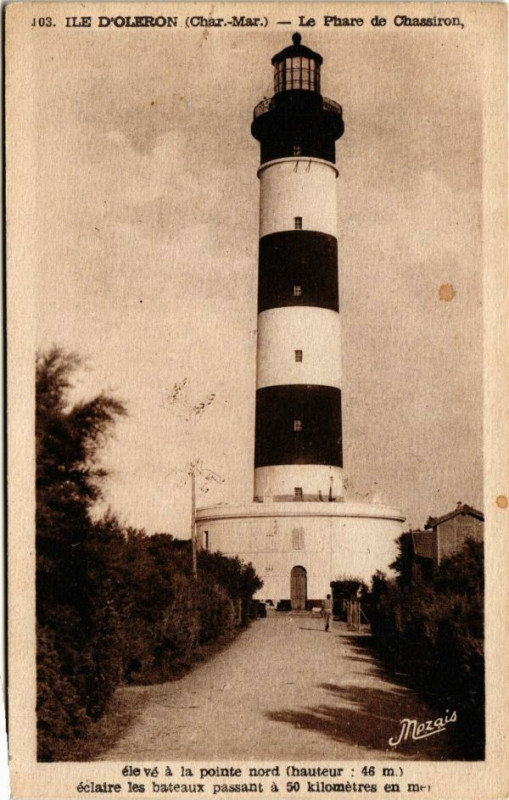 Carte postale ancienne Ile d'Oleron - Le Phare de Chassiron élevé a la pointe..