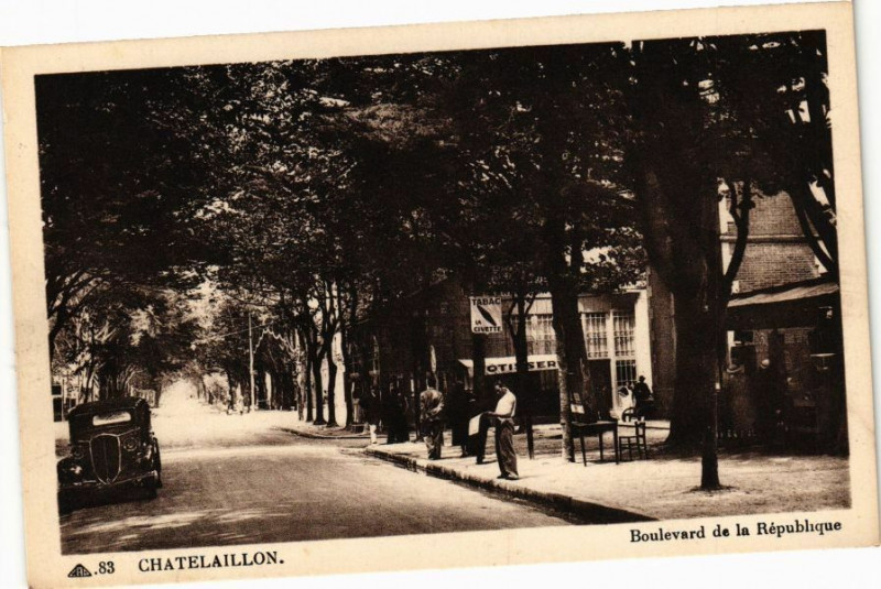 Carte postale ancienne Chatelaillon - Boulevard de la République