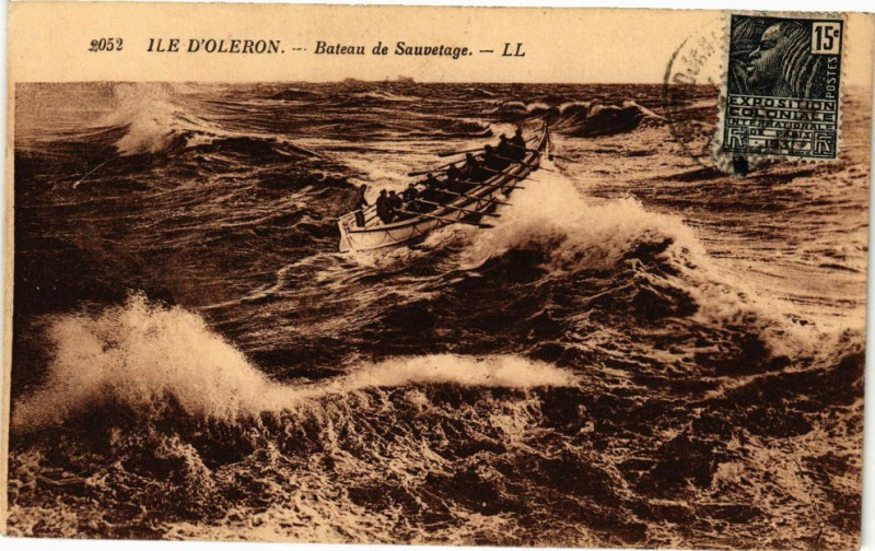 Carte postale ancienne Ile d'Oleron - Bateau de Sauvetage