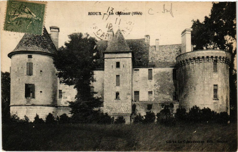 Carte postale ancienne Riolux - Le Chateau (1644)
