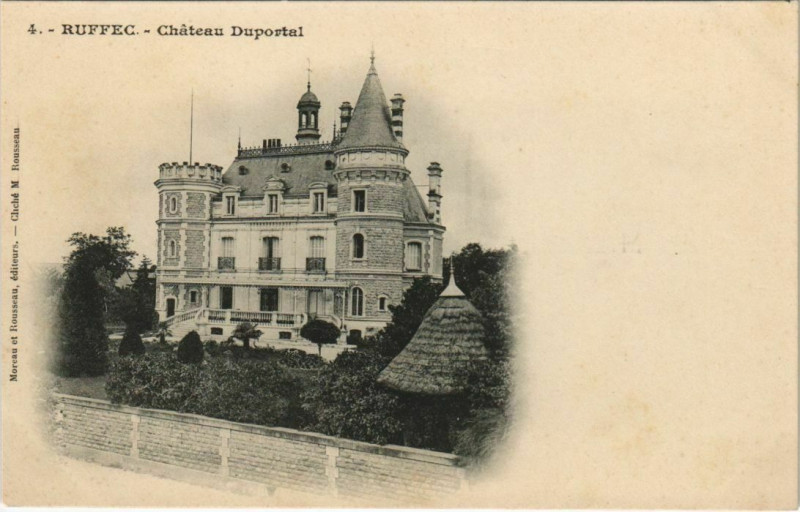 Carte postale ancienne Ruffec Chateau Duportal France à Ruffec