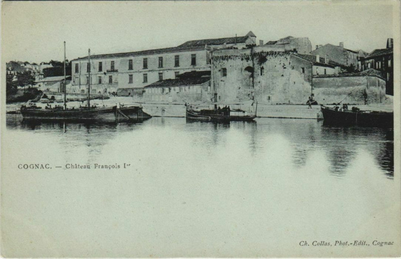 Carte postale ancienne Cognac- Chateau Francois 1er France à Cognac