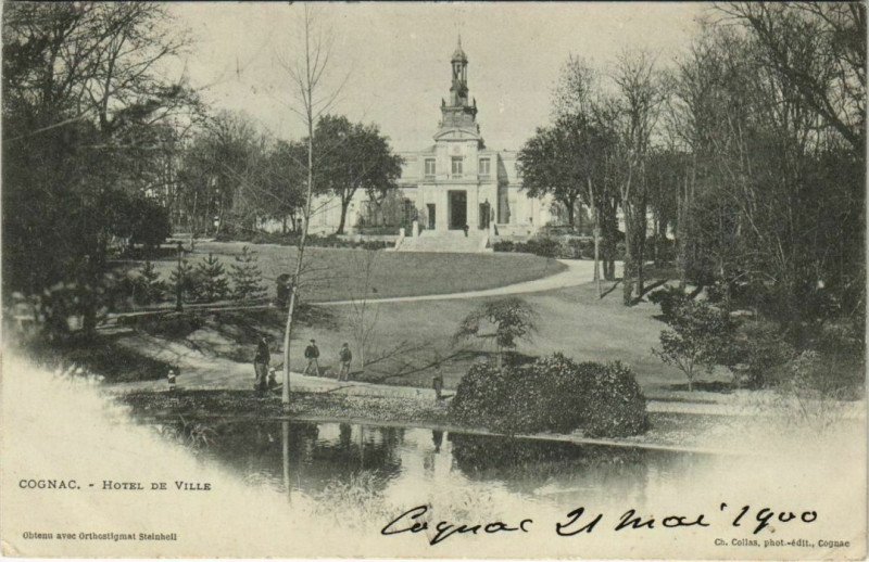 Carte postale ancienne Cognac- Hotel de Ville France à Cognac