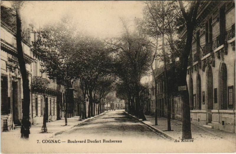 Carte postale ancienne Cognac- Boulevard Denfert Rochereau France à Cognac