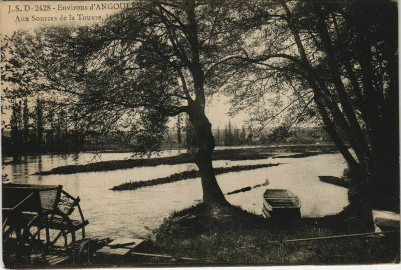 Carte postale ancienne Angouleme- Aux sources de la Touvre France à Angoulême