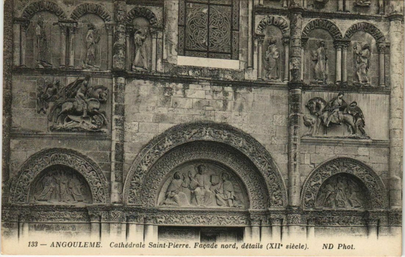 Carte postale ancienne Angouleme- CAthedrale Saint Pierre, facade nord France à Angoulême