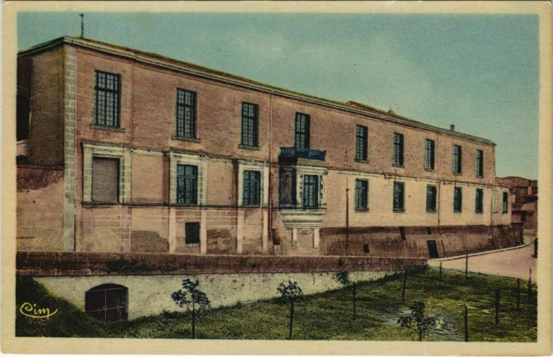 Carte postale ancienne Cognac- Chateau Francois 1er France à Cognac