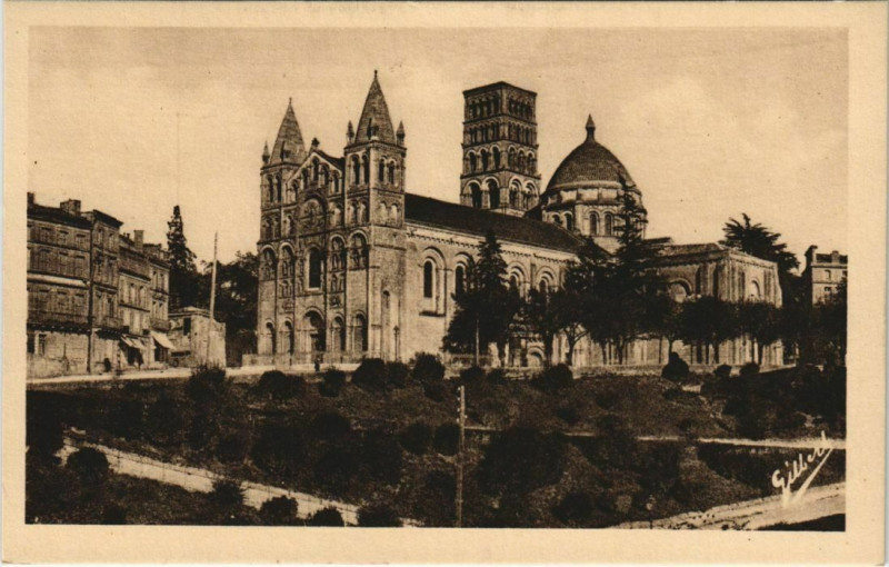 Carte postale ancienne Angouleme- Cathedrale Saint Pierre France à Angoulême