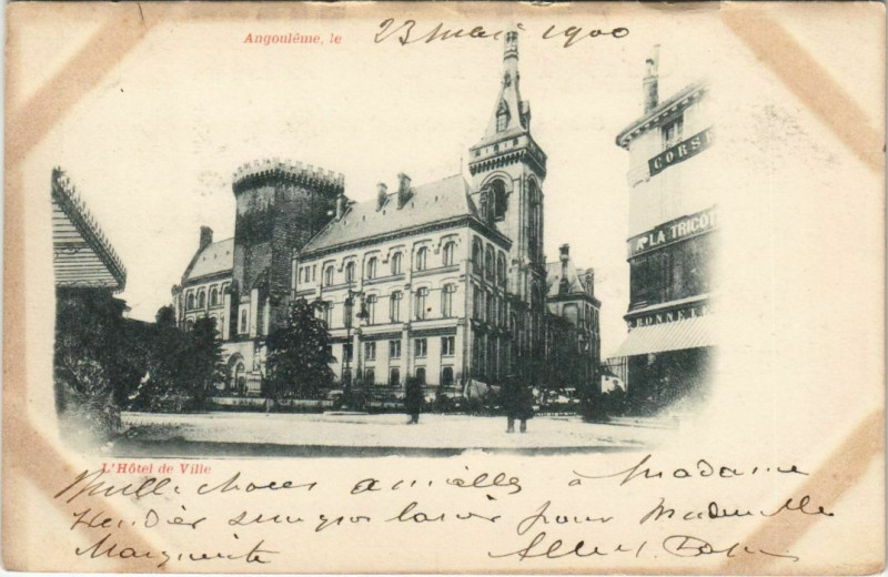 Carte postale ancienne Angouleme- Hotel de Ville France à Angoulême