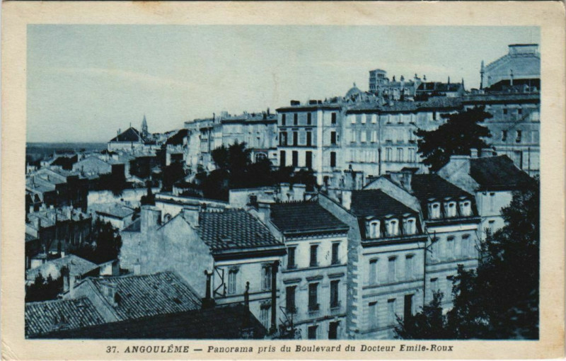 Carte postale ancienne Angouleme- Panorama France à Angoulême
