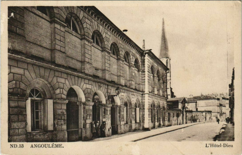 Carte postale ancienne Angouleme- Hotel Dieu France à Angoulême