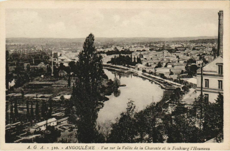 Carte postale ancienne Angouleme- vue sur la Vallee&Faubourg l'Houmeau France à Angoulême