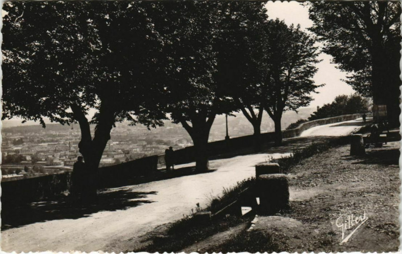 Carte postale ancienne Angouleme- vue du Rempart Beaulieu France à Angoulême