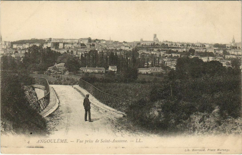 Carte postale ancienne Angouleme- vue prise de Saint-Ausonne France à Angoulême