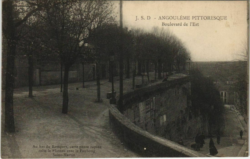 Carte postale ancienne Angouleme- Boulevard de l'Est France à Angoulême