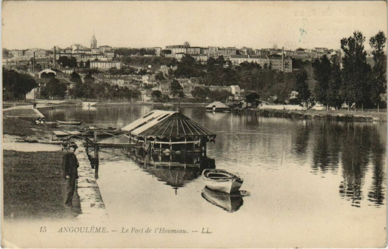 Carte postale ancienne Angouleme- Port l'Houmeau France à Angoulême