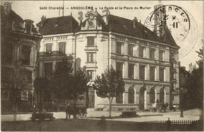 Carte postale ancienne Angouleme- La Poste et la Place du Murier France à Angoulême