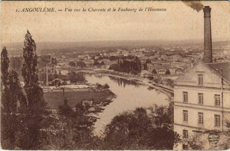 Carte postale ancienne Angouleme- vue sur la Charente&Faubourg de l'Houmeau France à Angoulême