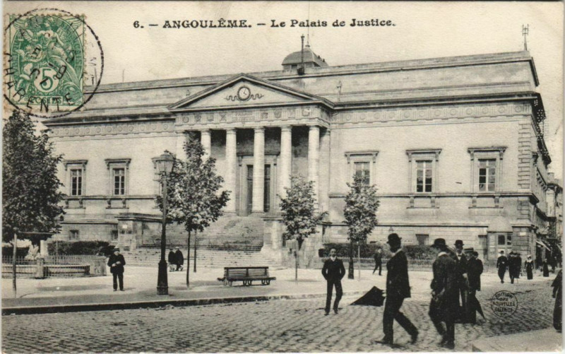 Carte postale ancienne Angouleme- Le Palais de Justice France à Angoulême