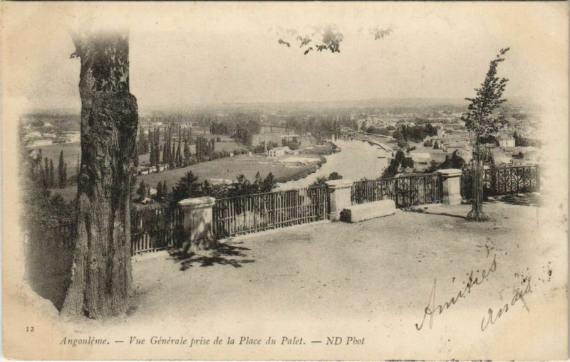 Carte postale ancienne Angouleme- vue generale France à Angoulême