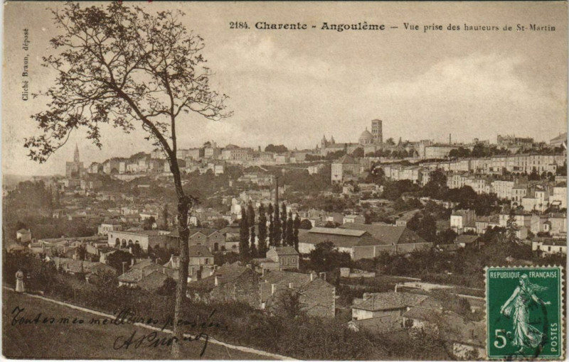 Carte postale ancienne Angouleme- vue prise des hauteurs de Saint-Martin France à Angoulême