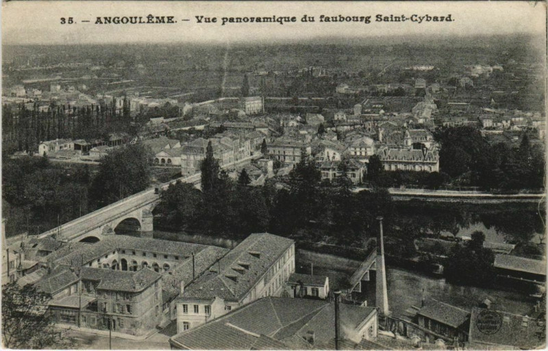 Carte postale ancienne Angouleme- vue panoramique France à Angoulême